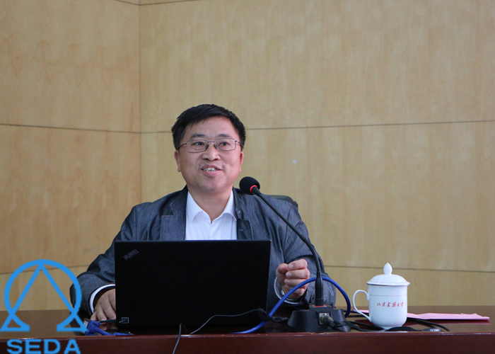李小军